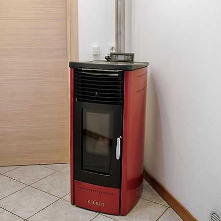 Bnbernina Express Dietro Al Trenino Rosso 蒂拉诺 外观 照片